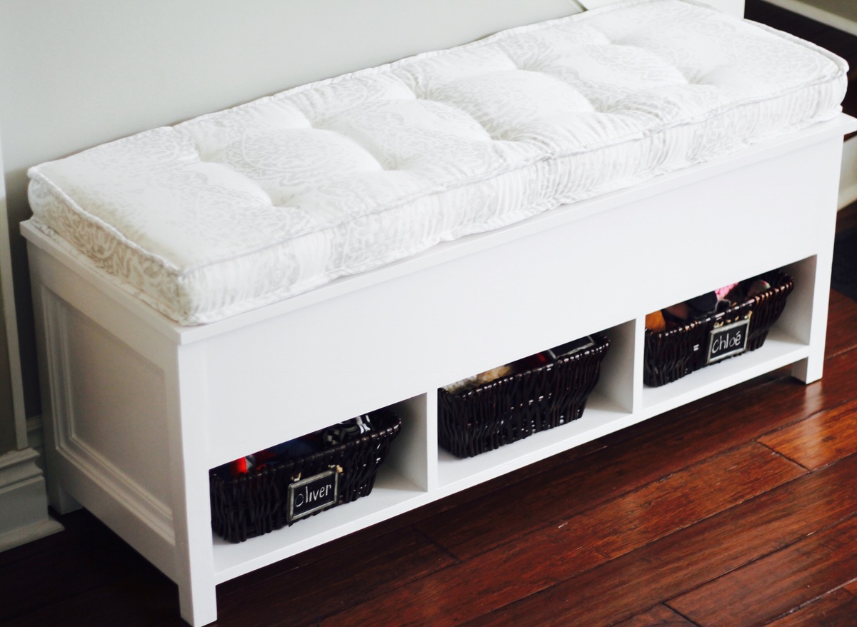 Diy storage bench with store hinged lid